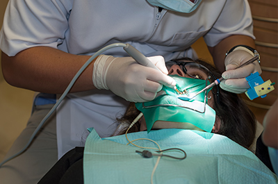 Kenedy root-canal treatment